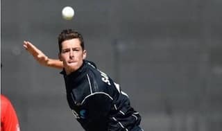 एयरपोर्ट पर लाउंज में कोने में क्यों बैठेगा ये कीवी क्रिकेटर, बताई ये वजह