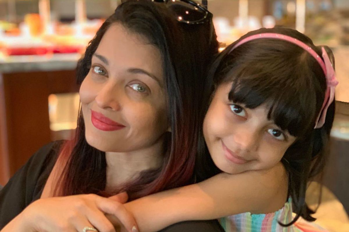 Aishwarya Rai Bachchan And Daughter Aaradhya Admitted to Nanavati ...