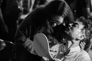 Irrfan's Wife Sutapa on Inside vs Outsider Debate: He Didn't Get a Cover Page of a Film Magazine