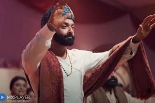 Aashram के 'निराला बाबा' बॉबी देओल को वेब सीरीज़ के बाद आने लगे फीमेल फैंस के फोन, मां को बोलीं....