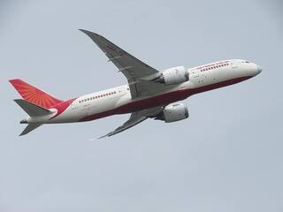 Delhi-Based Mushroom Farmer Buys Flight Tickets to Bring Back 20 Migrant Workers From Bihar