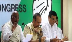 Major Rejig in Congress: Ghulam Nabi Azad, Ambika Soni Dropped as AICC General Secys; Surjewala Gets Big Role