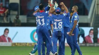 Ashwin WALKS OFF The Field With Shoulder Injury Ashwin WALKS OFF The Field With Shoulder Injury