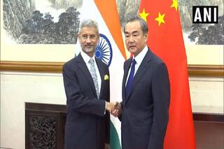 Jaishankar Meets Chinese Counterpart in Moscow, Says India Will Never Try to Change Status at LAC | Top Points