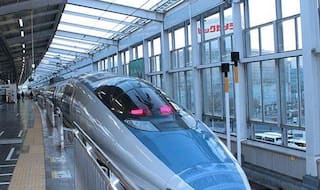 Indian Railways Latest News: Bullet Train Services to Varanasi Soon, Rail Minister Says Survey Going On