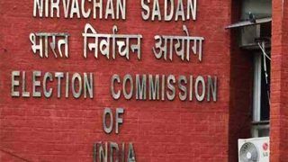 Code of Conduct: EC Asks Petrol Pumps to Remove Hoardings With PM Modi's Photos Within 72 Hours