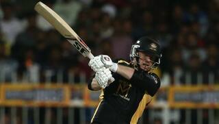 IPL 2020: हसी ने कहा, दिनेश कार्तिक की मदद करेंगे विश्व कप विजेता कप्तान इयोन मोर्गन