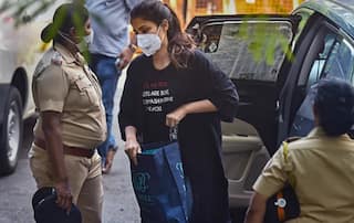 Rhea Chakraborty   s 'Patriarchy' T-Shirt Has a Hidden Meaning Related to Sanitary Pads | Know How