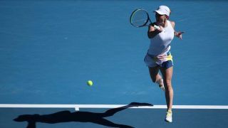Simona Halep Wins Italian Open After Karolina Pliskova Retires Due to Injury