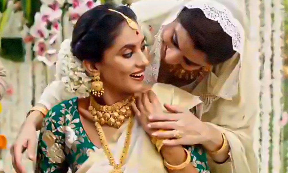 Deeply Saddened by Inadvertent Stirring of Emotions', Says Tanishq After  Being Bullied Into Withdrawing Ad | India.com