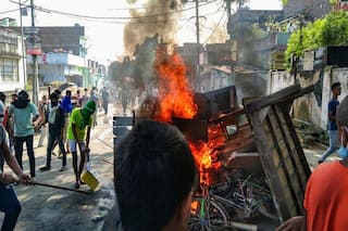 Munger Violence: Congress Seeks Dismissal of Nitish Kumar, Others; EC Removes SP, DM | Top Developments