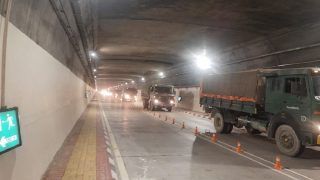 In a First, Indian Army Convoy Drives Through Newly-built Atal Tunnel | WATCH