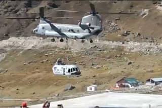 VIDEO: चिनूक ने केदारनाथ में दुर्घटनाग्रस्‍त IAF के MI-17 हेलिकाप्‍टर को कुशलता से हटाया