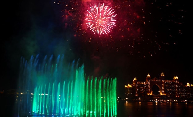 Dubai's 'Palm Fountain' Breaks Guinness World Record For Largest Fountain | WATCH