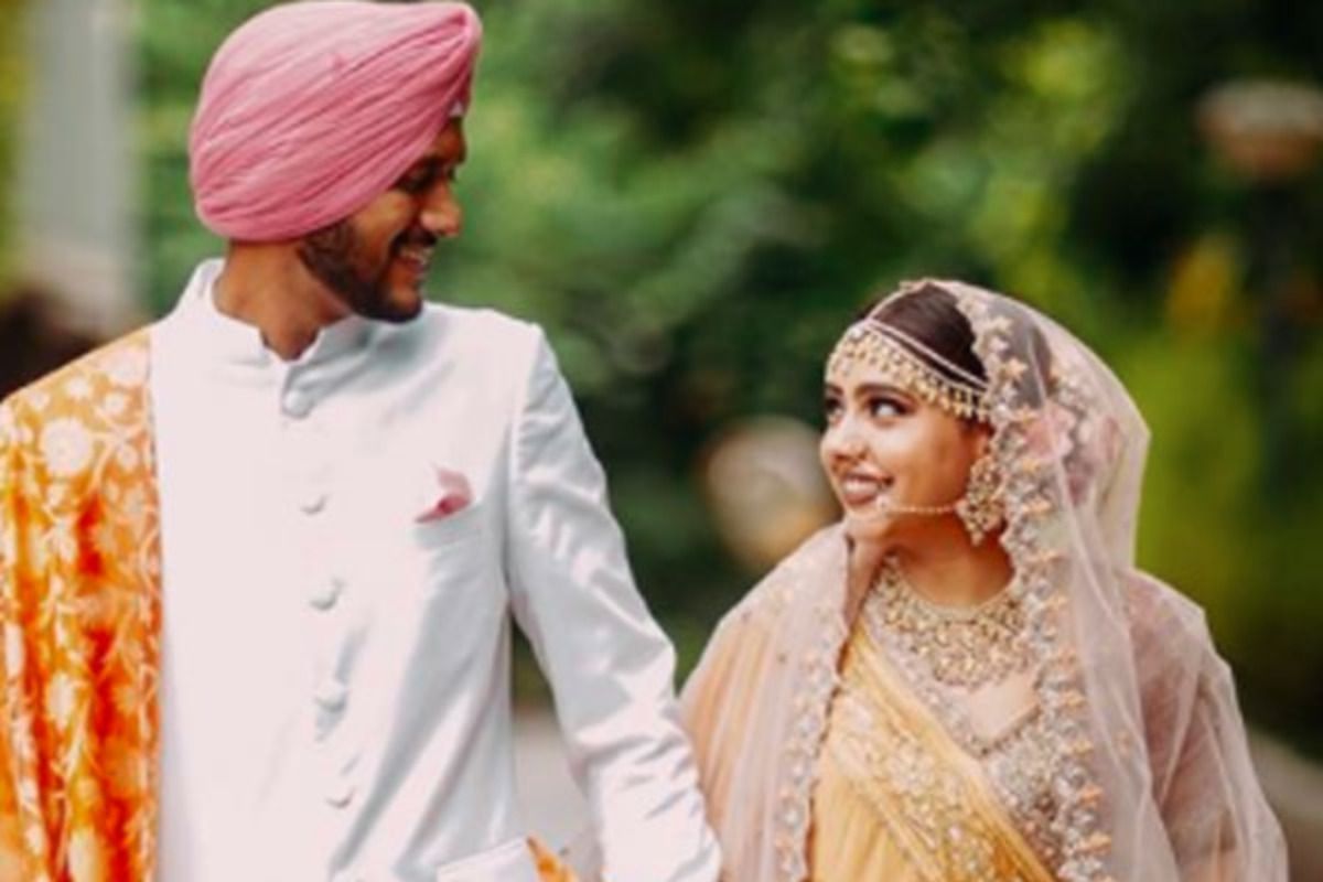Niti Taylor Gets Married To Fiance Parikshit Bawa In Intimate Ceremony In August Shares First Wedding Picture India Com At the time of writing this article, she is currently at the age of 25. niti taylor gets married to fiance