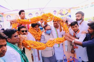 Bihar Elections: Congress Leader Imran Pratapgarhi's Stage Collapses, No Injuries Reported