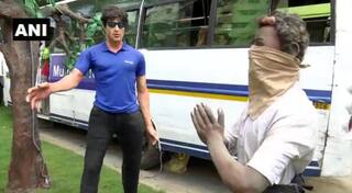 Sonu Sood Honoured With Life-Size Statue at Durga Puja Pandal, Actor Calls it His 'Biggest Award Ever'