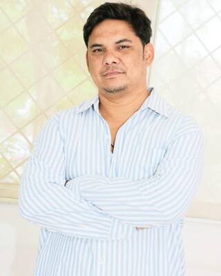 Inspiring Story: विदेशों में फंसे 100 लोगों की वतन वापसी करा चुके हैं आबिद हुसैन, लोग कहते हैं बजरंगी भाईजान...