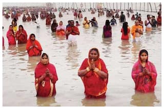 Delhi HC Refuses to Grant Permission For Chhath Puja Celebrations At Public Places Due To COVID-19