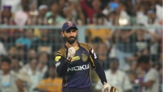 आकाश चोपड़ा ने उठाए सवाल- क्या अपनी मर्जी से कप्तान पद से हटे थे दिनेश कार्तिक?