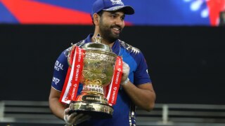 IPL 2020: चैंपियन मुंबई इंडियंस को मिला 20 करोड़ का चेक; जानें किसे मिली कितनी ईनाम राशि