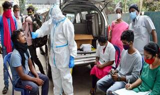 देश में बीते 24 घंटों में कोरोना के 41,100 नए मामले और 447 मरीजों की मौत, संक्रमितों का आंकड़ा 88 लाख के पार