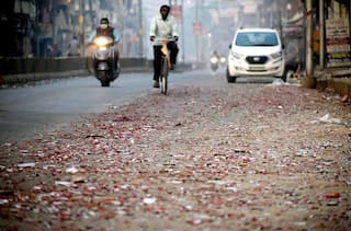 Despite Ban, Many Delhiites Burst Firecrackers on Diwali; Over 850 Booked