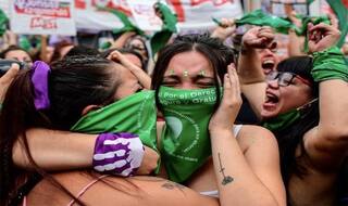 अर्जेंटीना में गर्भपात को कानूनी वैधता देने वाला बिल पास, पोप फ्रांसिस ने विधेयक पर जताई थी आपत्ति