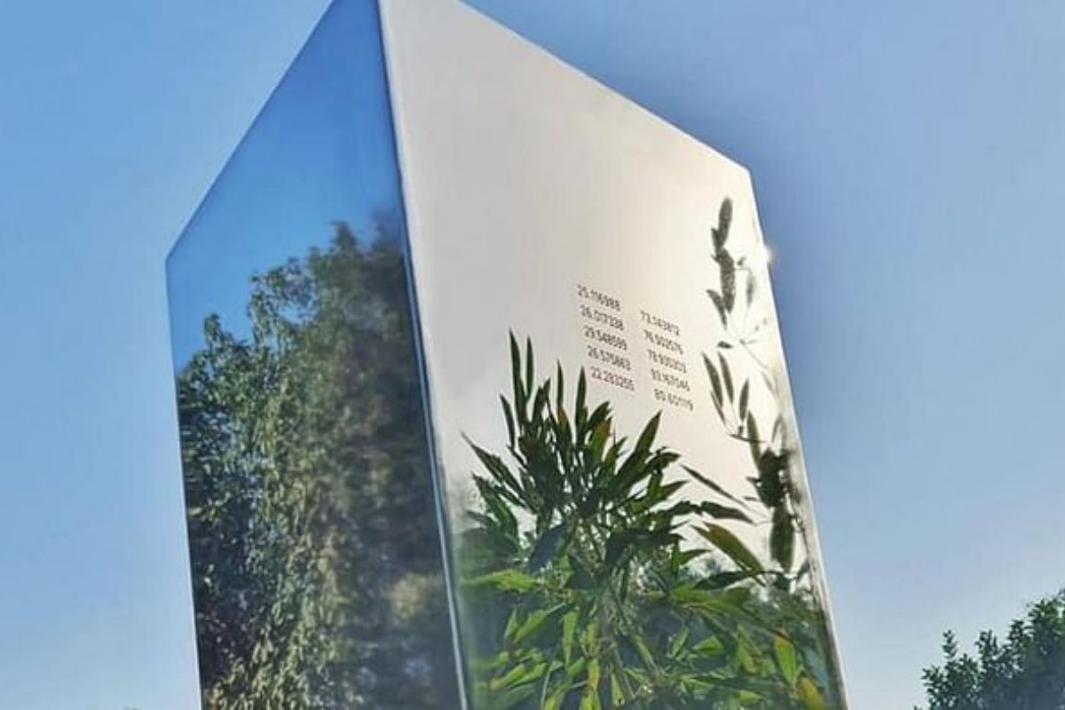 India's First Monolith Spotted in Symphony Forest Park in Gujarat With THIS  Message | India.com