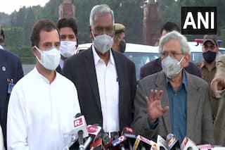 ‘Absolutely Critical’: Opposition Members Meet President Kovind, Urge Him to Repeal Farms Laws
