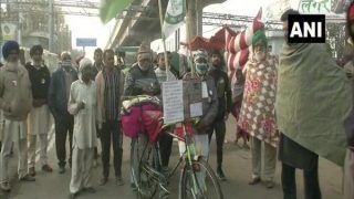 60-Year-Old From Bihar Travels 1,000 km on Cycle For 11 Days to Join Farmers' Protest in Delhi
