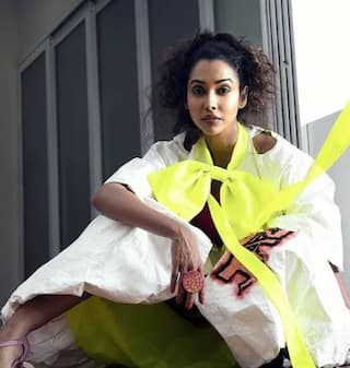 'आश्रम' एक्ट्रेस अनुप्रिया गोयनका की हॉट तस्वीरें वायरल, शूट किया था लेस्बियन एड, बाबा ने की थी फायदा उठाने की कोशिश