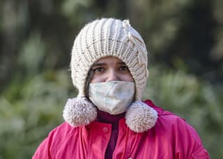 Delhi Records Season's Lowest Temperature At 8.3 Degrees; Air Quality 'Very Poor'