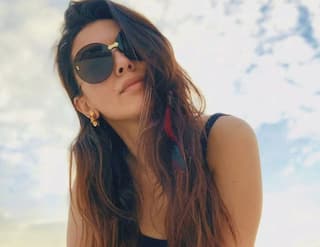 Hansika Motwani Photos: हंसिका मोटवानी भी मालदीव में मना रही हैं हॉलीडे, तस्वीरें मचा रही हैं धमाल