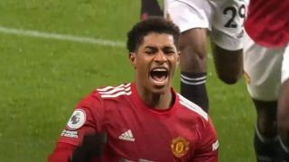 MUN vs LU Dream11 Team Prediction Premier League 2021: Captain, Vice-captain- Manchester United vs Leeds United, Fantasy Tips & Playing 11s For Today's Football Match at Old Trafford 5:00 PM IST August 14 Saturday