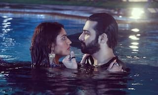 Surbhi Chandna Naagin: प्यार में डूबी सुरभि चंदना ने पूल में किया रोमांस,  कतरा-कतरा जान से मारेगी ये 'नागिन'