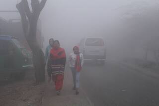 Delhi Shivers at 4.4 Degrees Celcius, Yellow Alert Issued For Extreme Cold