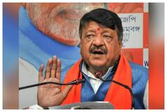 Shoes Hurled At Vehicles of Kailash Vijayvargiya, Mukul Roy During BJP Roadshow In Kolkata