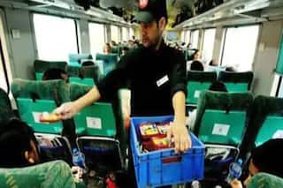 IRCTC/ Indian Railway Updates: ट्रेन में फिर से मिलेगा खाना, IRCTC अगले महीने से शुरू करेगा ई-कैटरिंग सुविधा