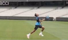 India vs Australia: सिडनी में टेस्ट डेब्यू को तैयार पेसर T Natarajan ने प्रैक्टिस सेशन में किया कुछ ऐसा जिसे...