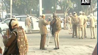 Delhi Violence: पुलिस को झटका, कोर्ट ने दंगों की जांच की तफ्तीश के दिए आदेश, पूछा- किसे बचाने की कोशिश की?