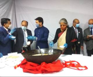 Nirmala Sitharaman Hosts Halwa Ceremony Ahead of Budget 2021 | Here's All You Need to Know