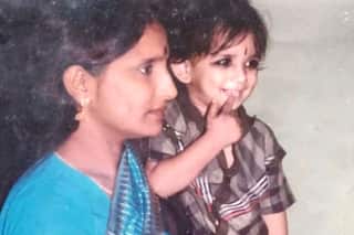 A Cute SSR Poses With His Mother in This Rare Photo Shared by Shweta Singh Kirti on 'Sushant Day'