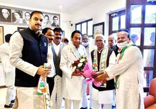Former Godse Follower Joins Congress Ahead of Madhya Pradesh Civic Polls in Presence of Kamal Nath
