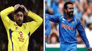 IPL Auction 2021: आखिरकार Harbhajan Singh और केदार जाधव को मिले खरीददार, इन टीमों ने लगाया दाव