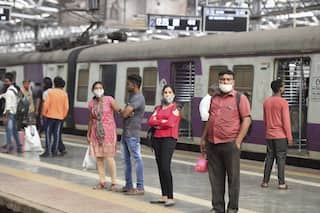 Mumbai Local Train News Update: आम लोगों को सफर की अनुमति देने की उठी मांग, सीएम ने कही ये बात