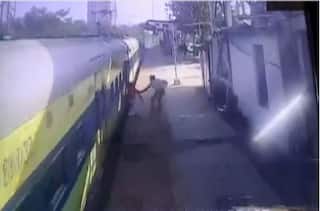 RPF Personnel Saves Differently-Abled Man From Falling Under Train in Navi Mumbai | WATCH Video