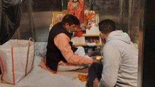 After Demolition, Makeshift Temple Comes Up in Delhi's Chandni Chowk; Mayor Says Done By Devotees