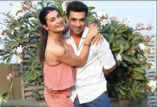 Bigg Boss 14 Finale: Pavitra-Eijaz Khan का रोमांस कर रहा है हदें पार, फोटो पर कमेंट कर लिखा, 'बीवी गोल्स'