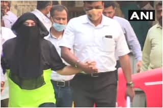 गैंगस्टर रवि पुजारी को बेंगलुरु से लाया गया मुंबई, अदालत ने 9 मार्च तक पुलिस हिरासत में भेजा